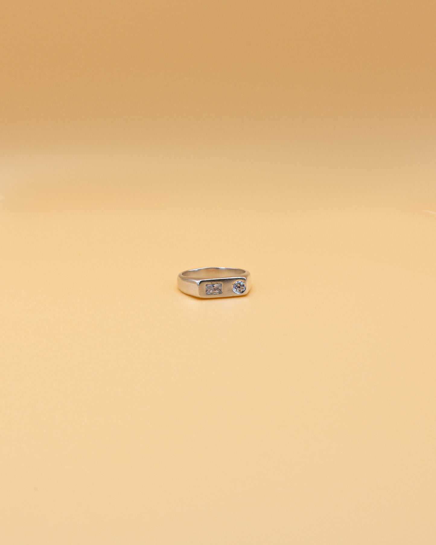 Dual stone ring in silver by Beurre d'Or