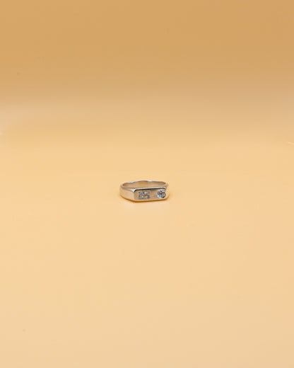 Dual stone ring in silver by Beurre d'Or