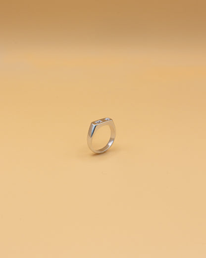 Dual stone ring in silver by Beurre d'Or
